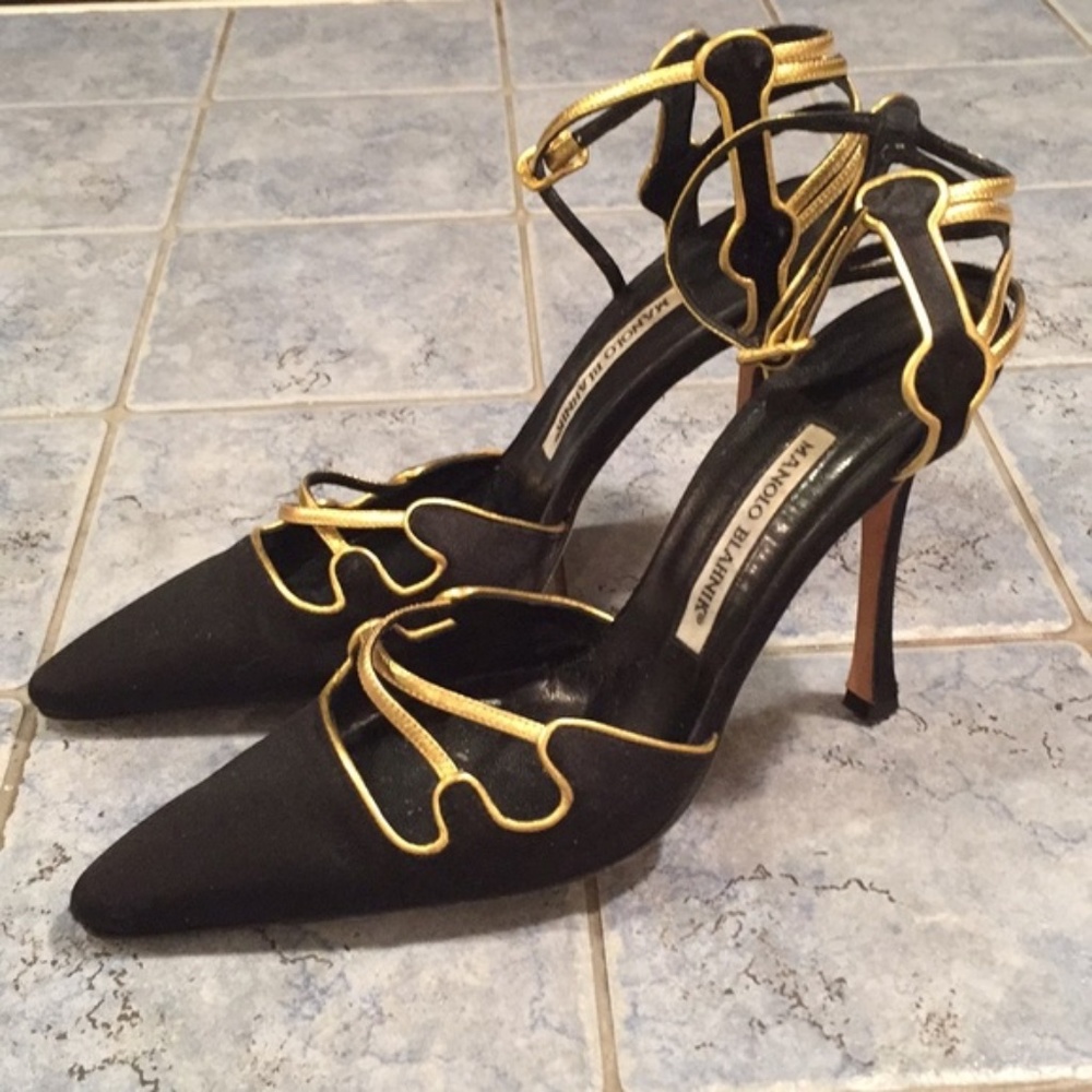 Manolo Blahnik Gold and black satin shoes - Picture 1 of 8